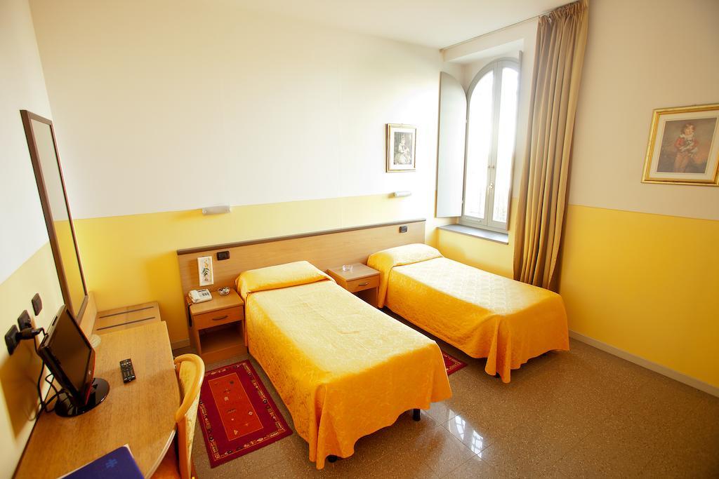 Master Hotel Castelvetro Piacentino Zimmer foto