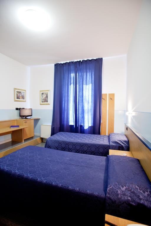 Master Hotel Castelvetro Piacentino Zimmer foto