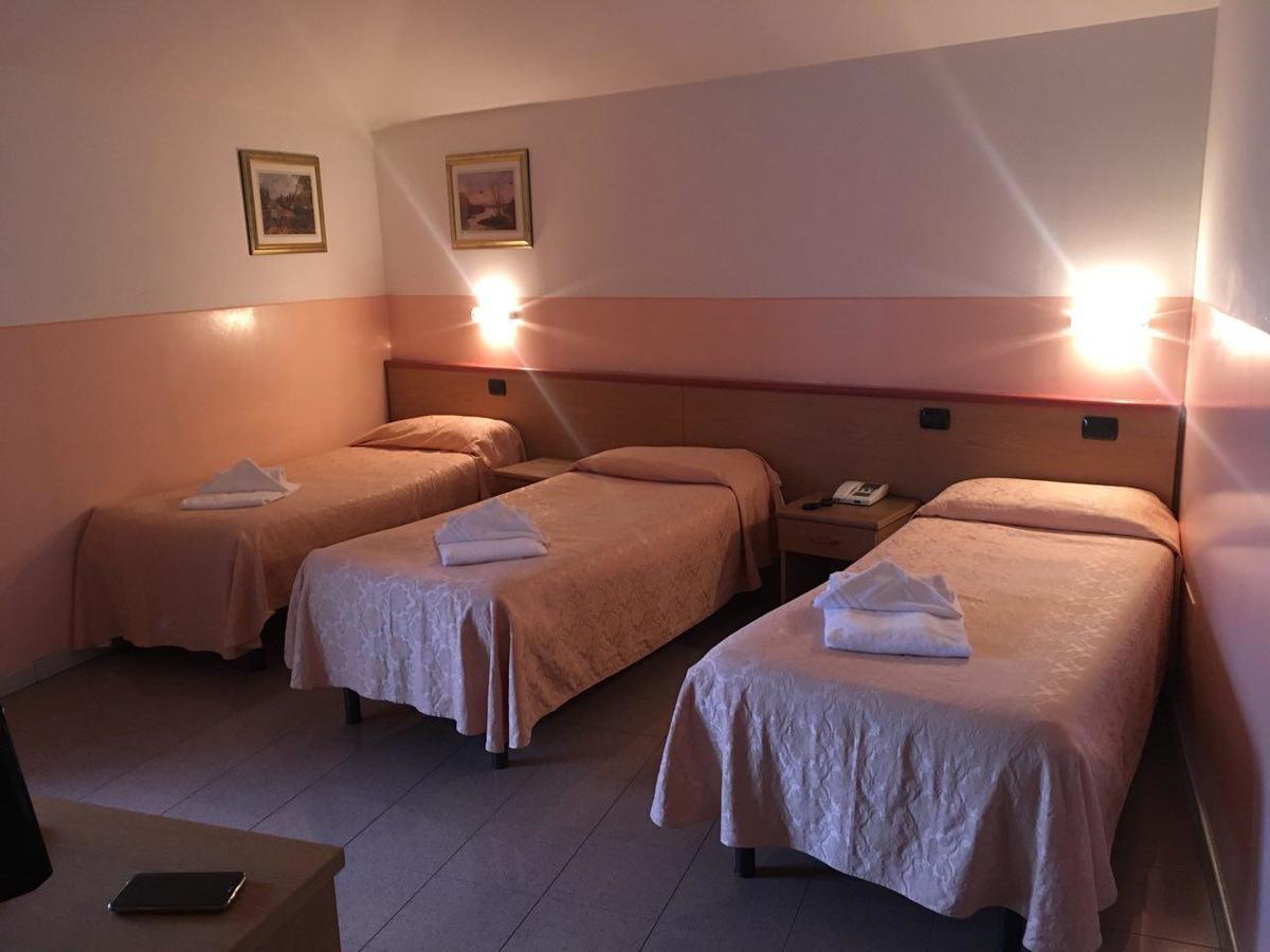 Master Hotel Castelvetro Piacentino Exterior foto